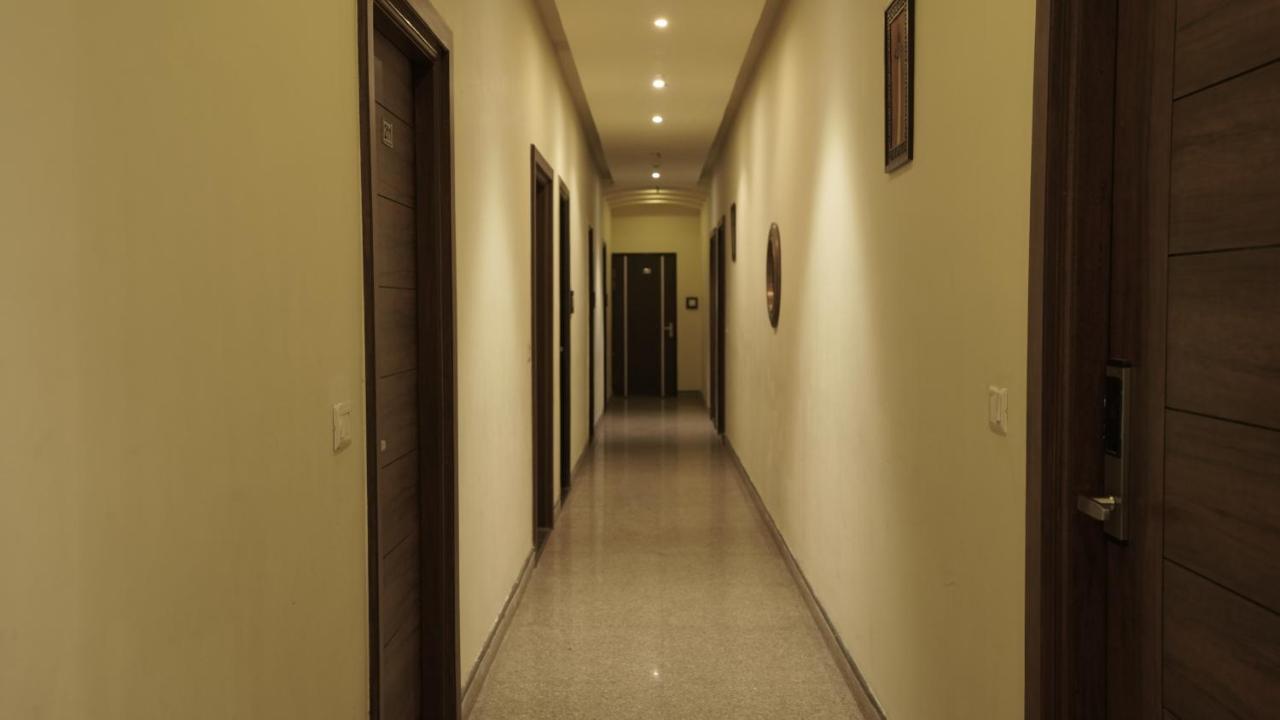 Bhagya Raj Palace By Wb Comfort Kanpur Exterior photo